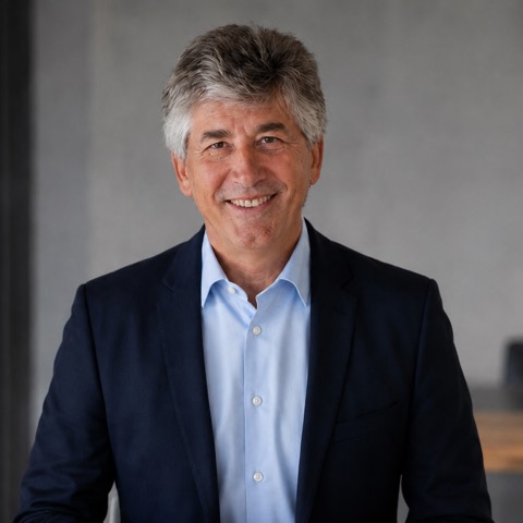 Rudi Sendersky – Bauen & Infrastruktur bei Crowd Solution